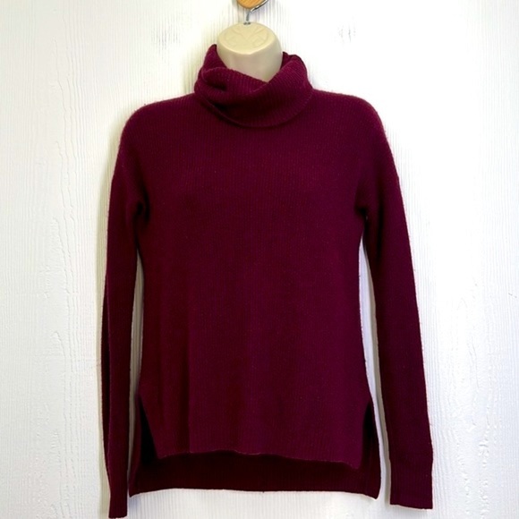 Madewell - Burgundy Ribbed High And Low Slit Turtleneck Sweater Size XS - Picture 2 of 10